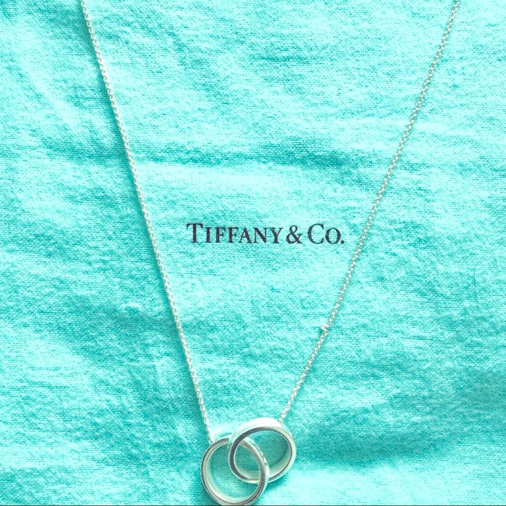 💗💗‼️Tiffany and co interlocking necklace‼️💗💗